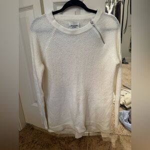 Abercrombie & Fitch Cream Knit Women’s Sweater